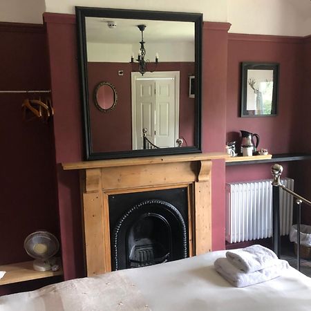 Twin Oaks Guest House Cadnam Bagian luar foto