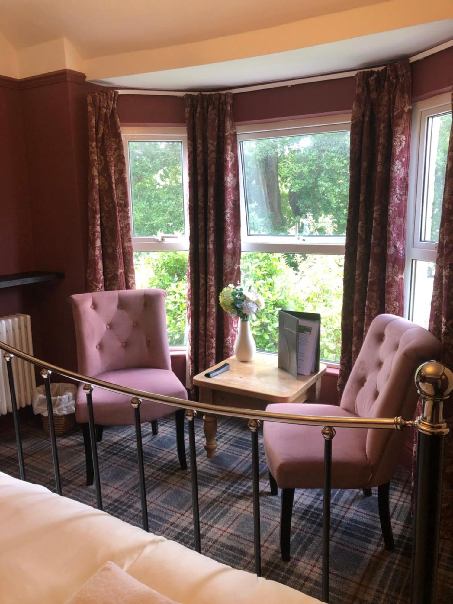 Twin Oaks Guest House Cadnam Bagian luar foto